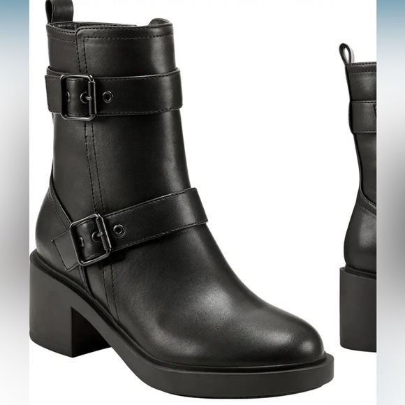 Bandolino Gilbert Bootie - Picture 2 of 3